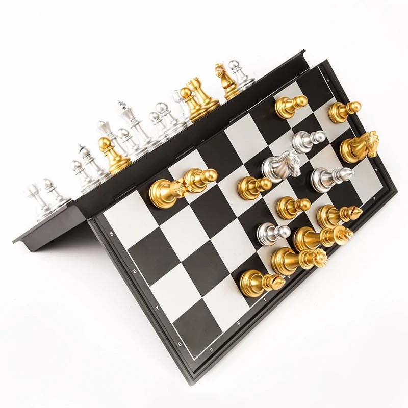 Chess Set With High Quality Chessboard