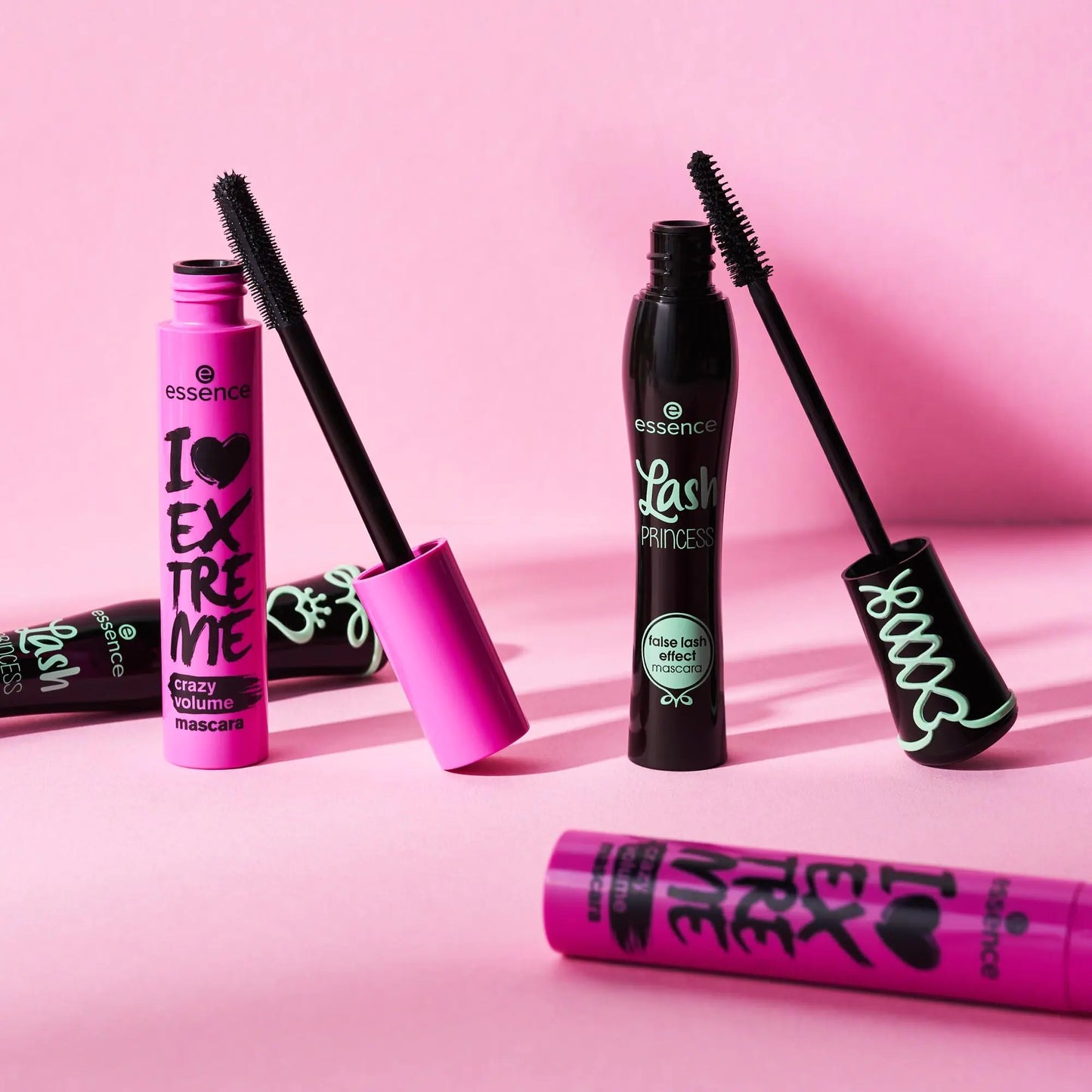 essence | I Love Extreme Crazy Volume Mascara (Pack of 1) | Intense & Dramatic Volume & Length in One Swipe | Vegan & Cruelty Free